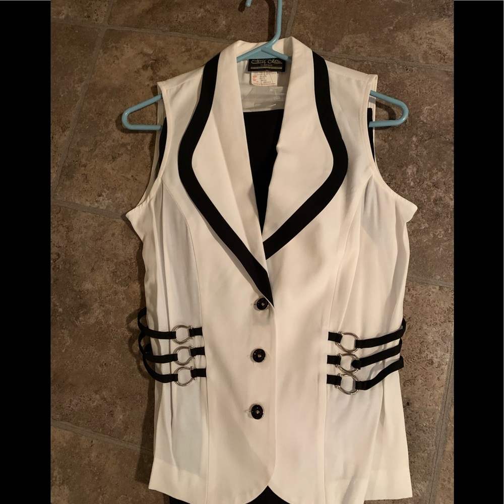 Vintage Rayon suit size 8 with tag button 2 pc